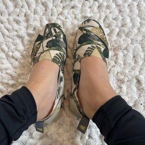 Handmade in Spain Espadrilles Size 7